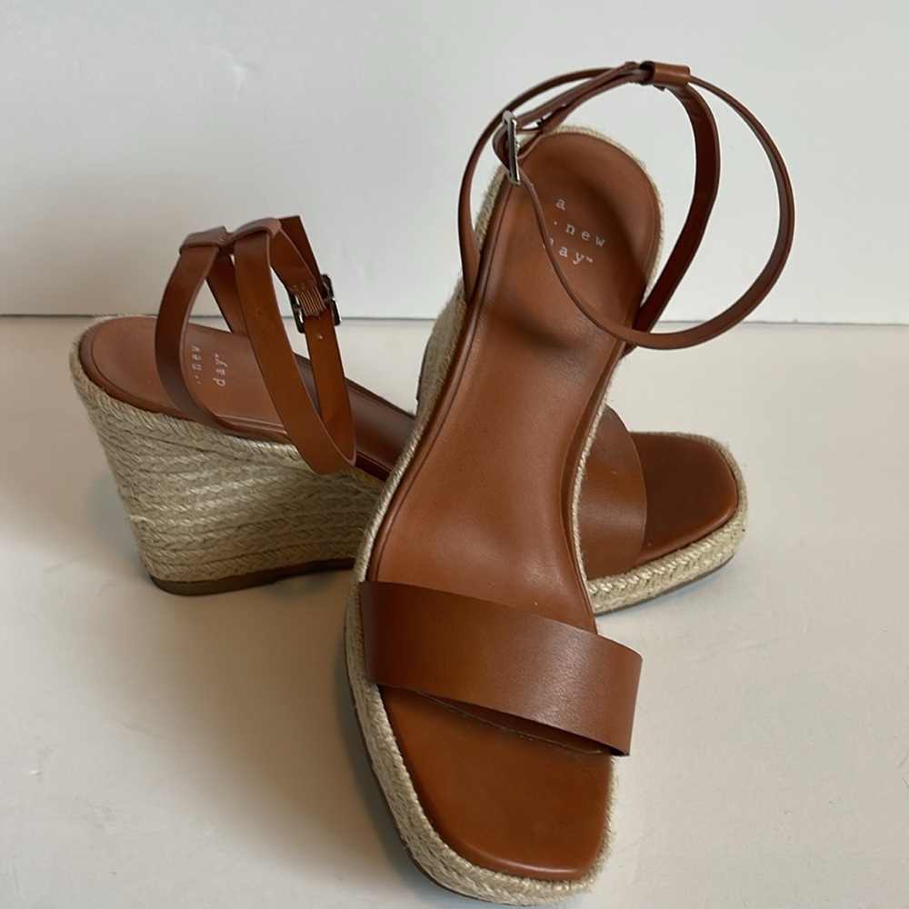 A New Day Size 8 Espadrilles Wedge